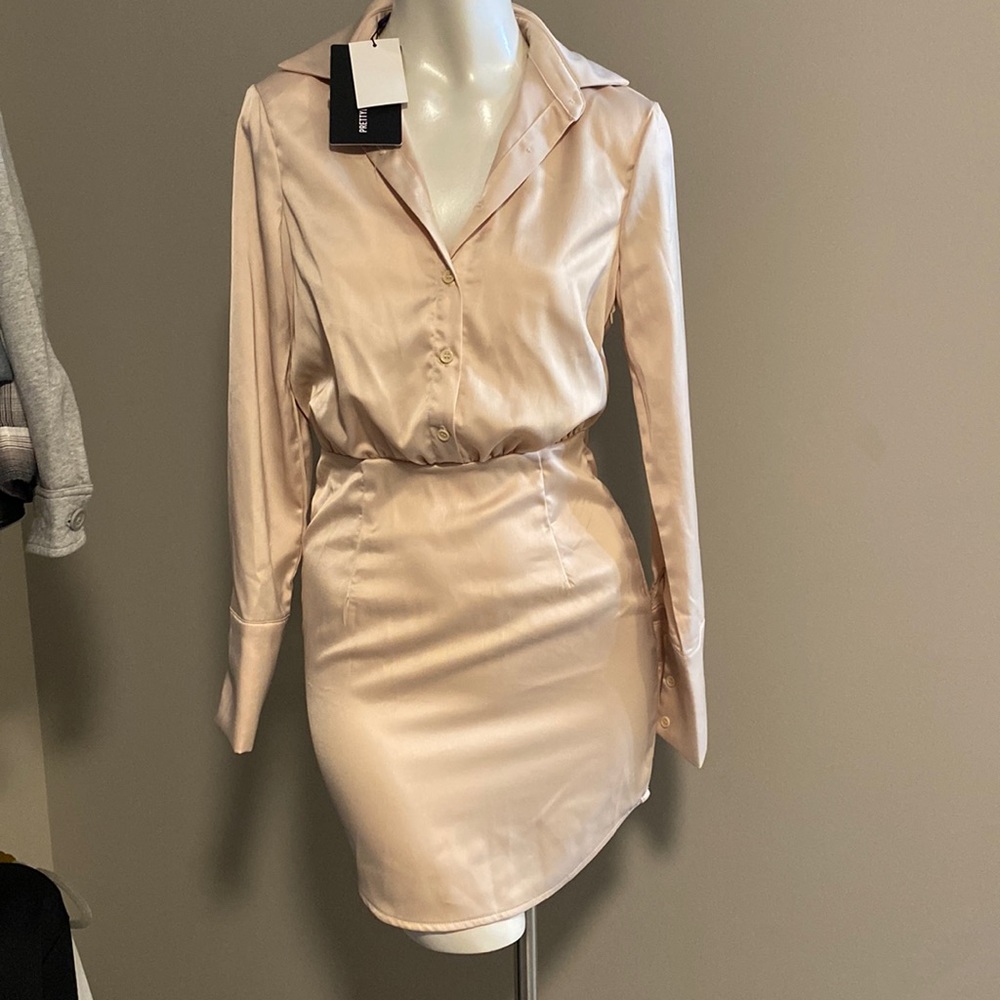 New with tags pretty little things satin fitted skirt shirt dress.